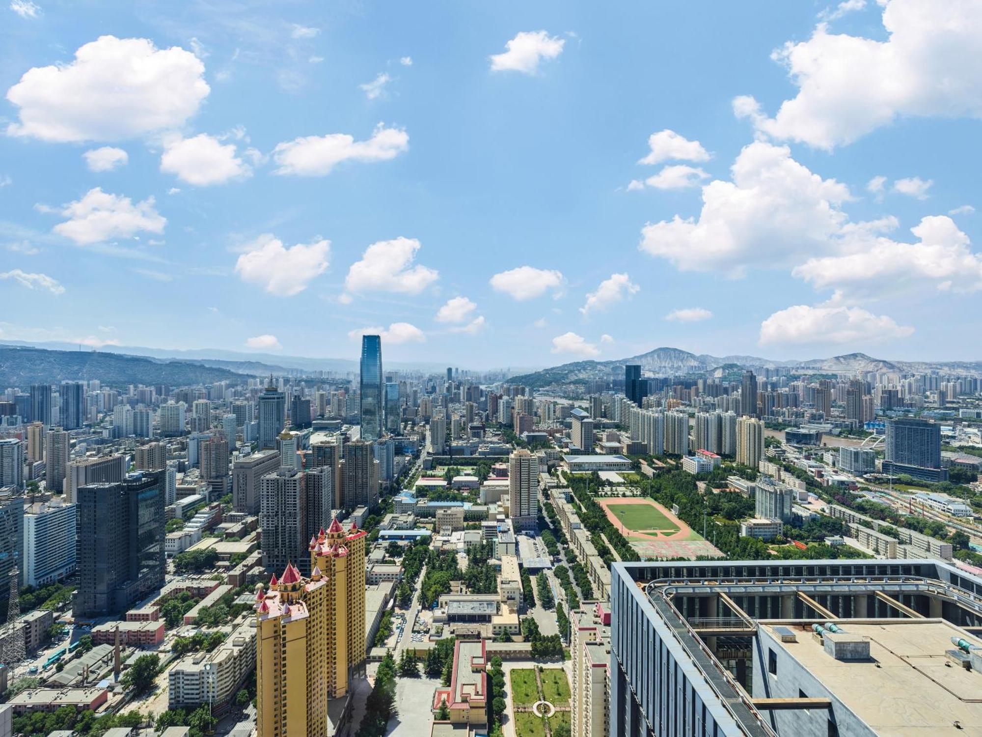 Hilton Lanzhou City Center Hotel Exterior photo