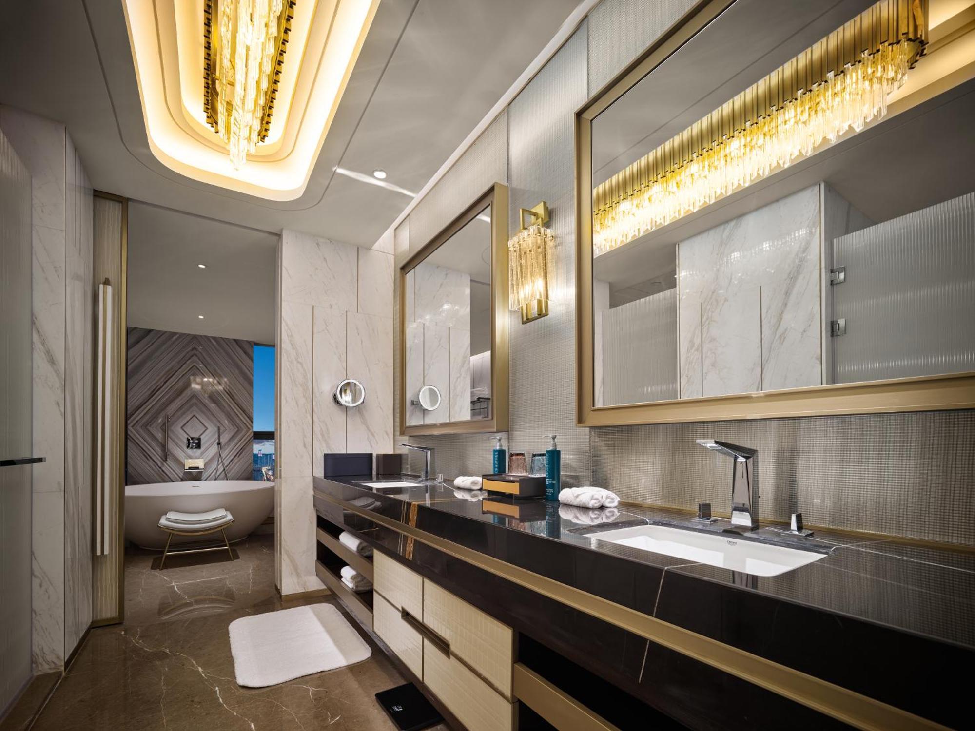 Hilton Lanzhou City Center Exterior photo